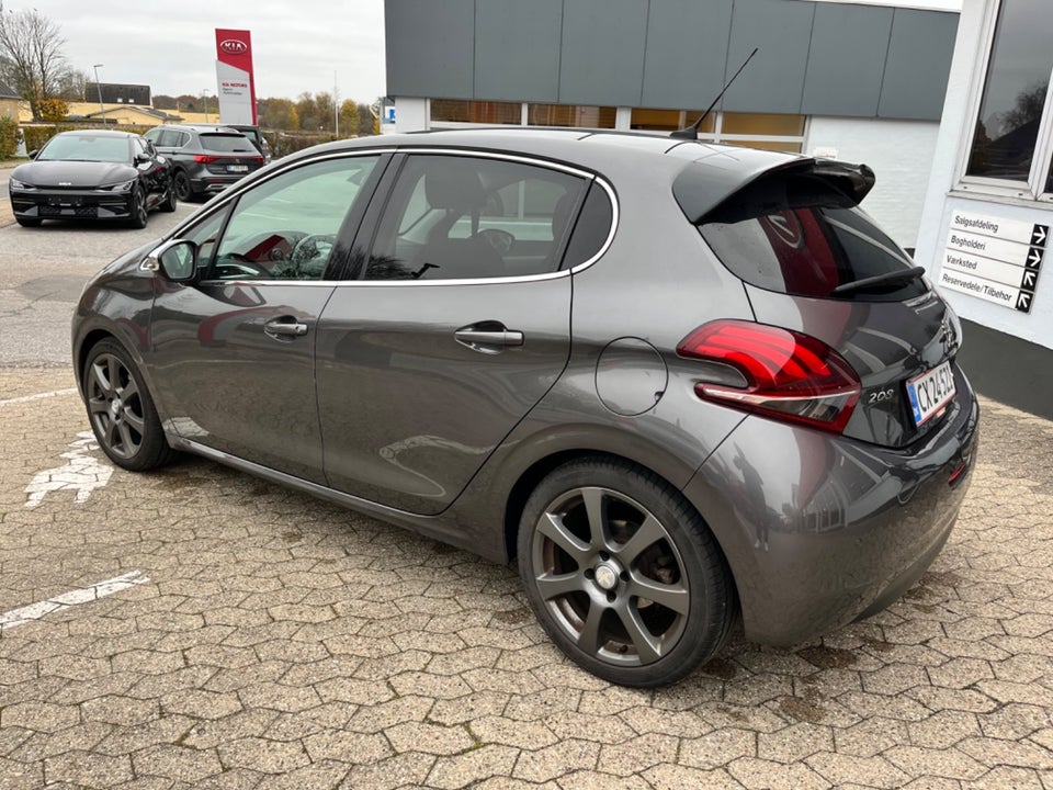 Peugeot 208 1,5 BlueHDi 100 Prestige Sky 5d