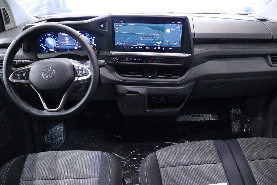 VW e-Caravelle 64 Basis SWB