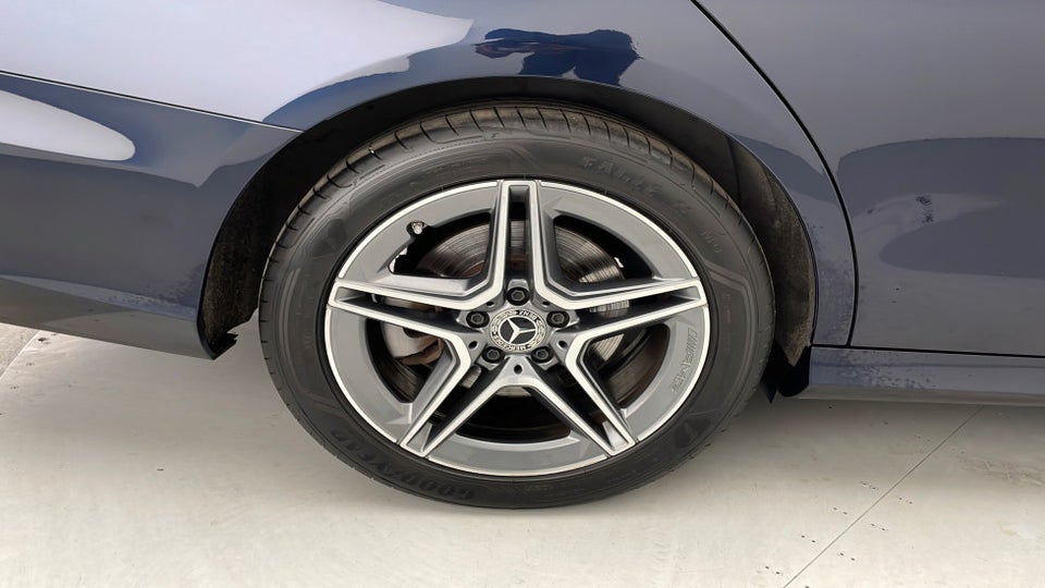 Mercedes E300 e 2,0 Business AMG stc. aut. 5d