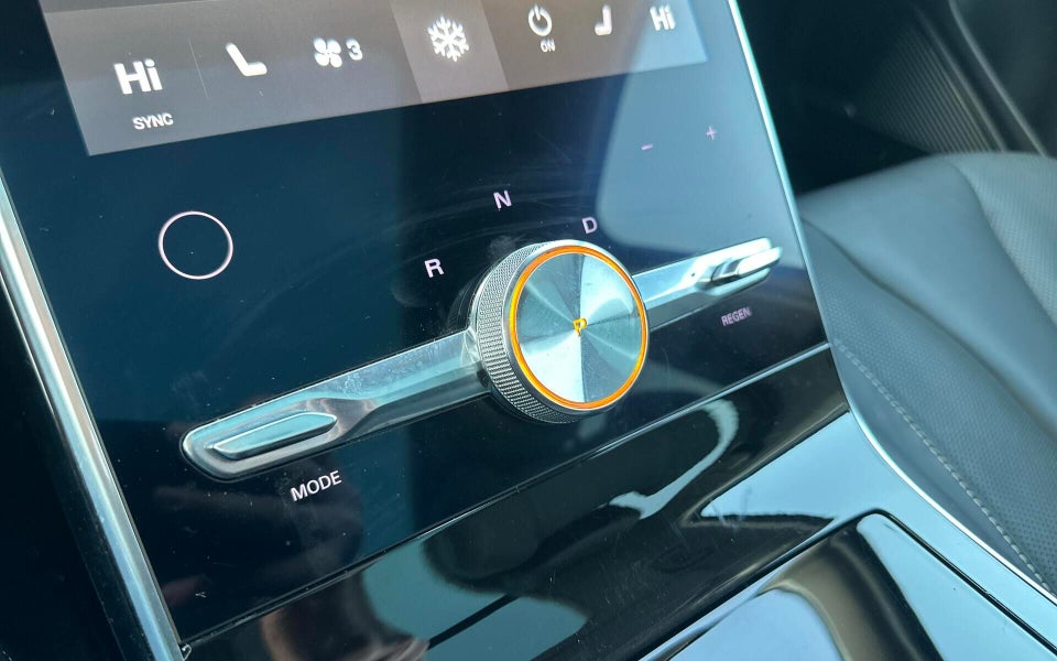 MG Marvel R Luxury 5d