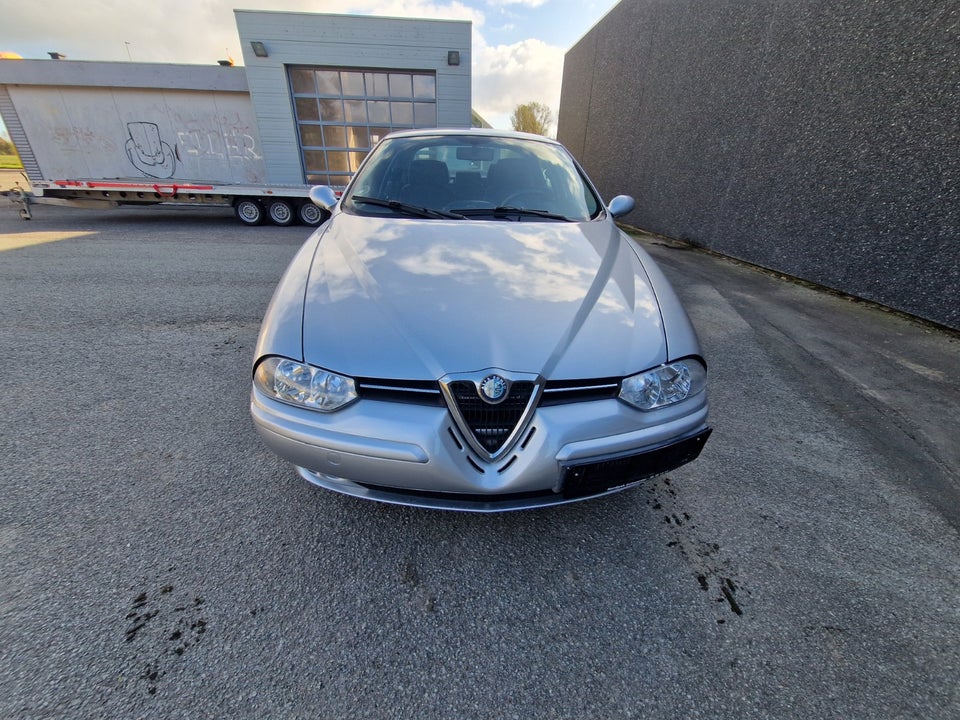 Alfa Romeo 156 2,0 JTS 4d