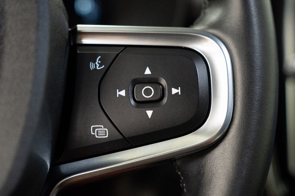 Volvo XC40 P6 ReCharge Plus 5d