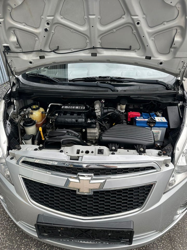 Chevrolet Spark 1,0 LT 5d