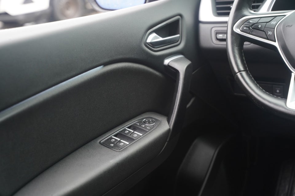 Renault Captur 1,6 E-Tech Intens 5d