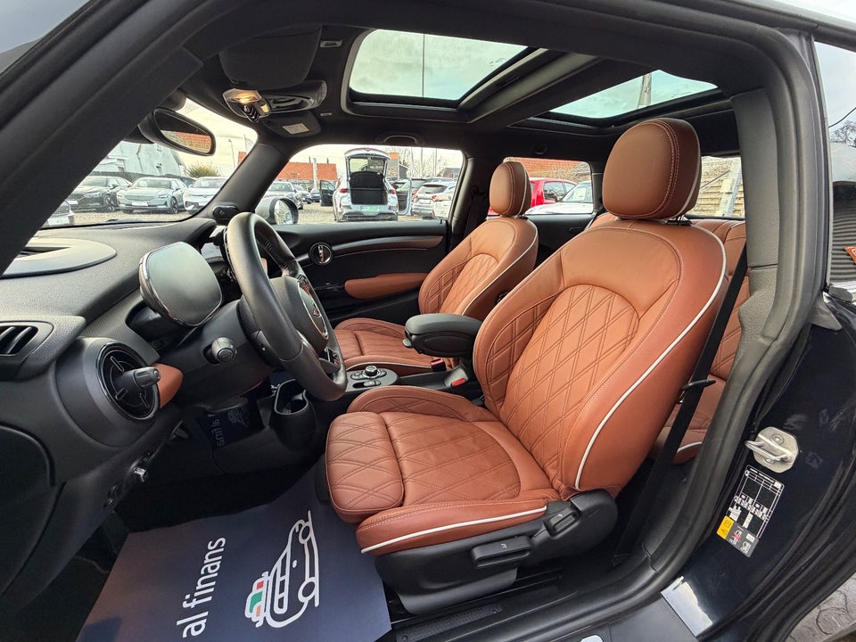 MINI Cooper SE Maximise 3d