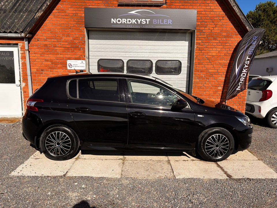 Peugeot 308 1,6 BlueHDi 120 Allure Sky 5d