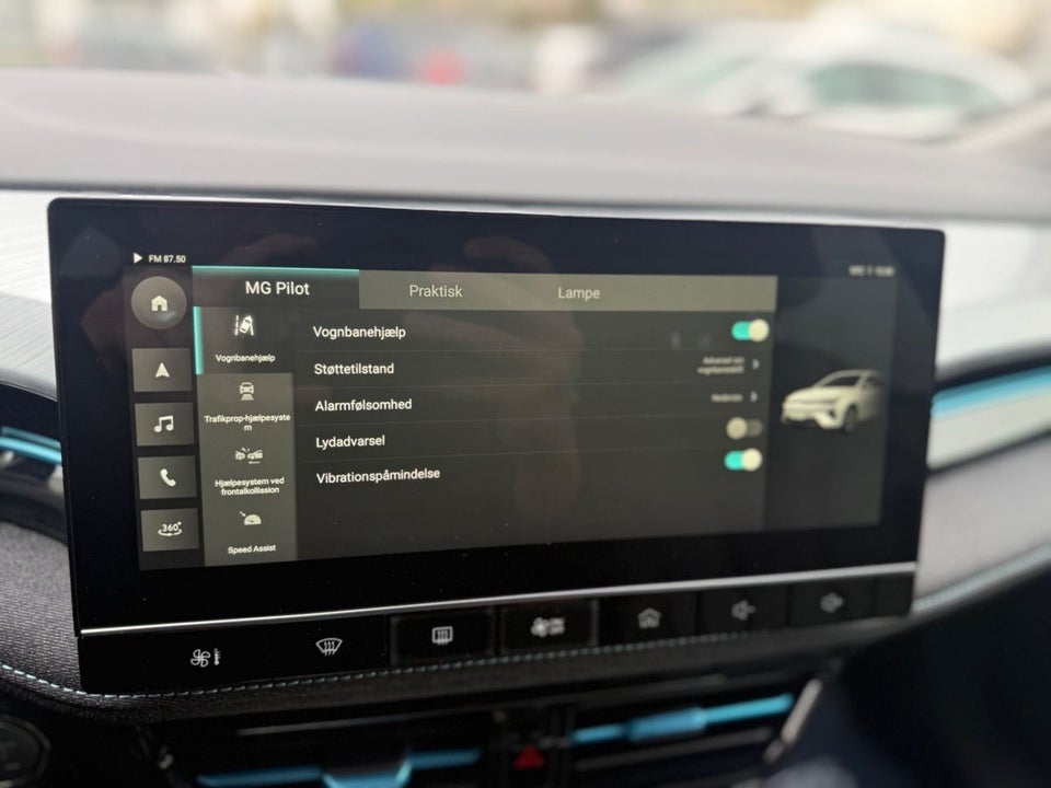 MG MG5 50 Luxury 5d