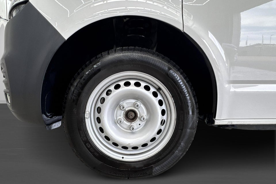 VW Transporter 2,0 TDi 150 Kassevogn lang