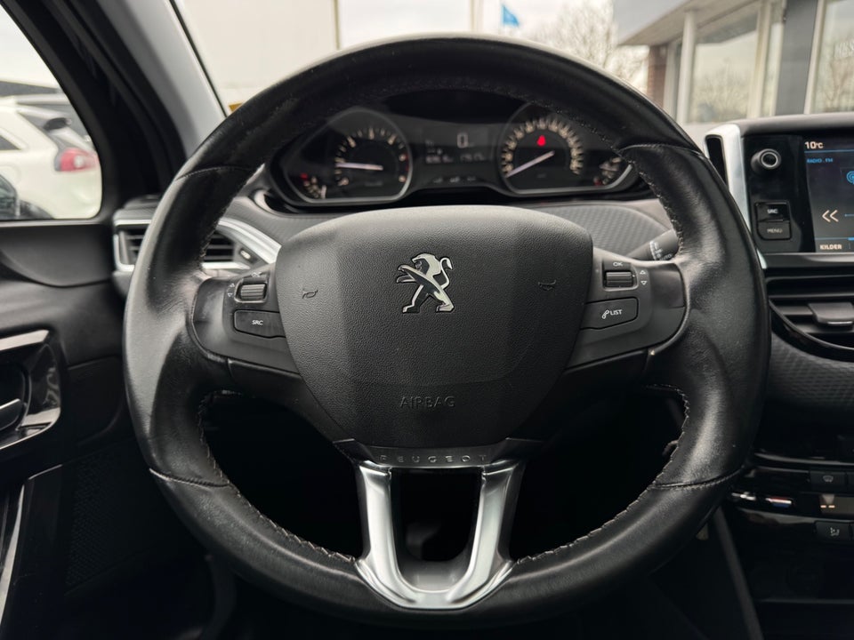 Peugeot 208 1,6 BlueHDi 100 Allure Sky 5d
