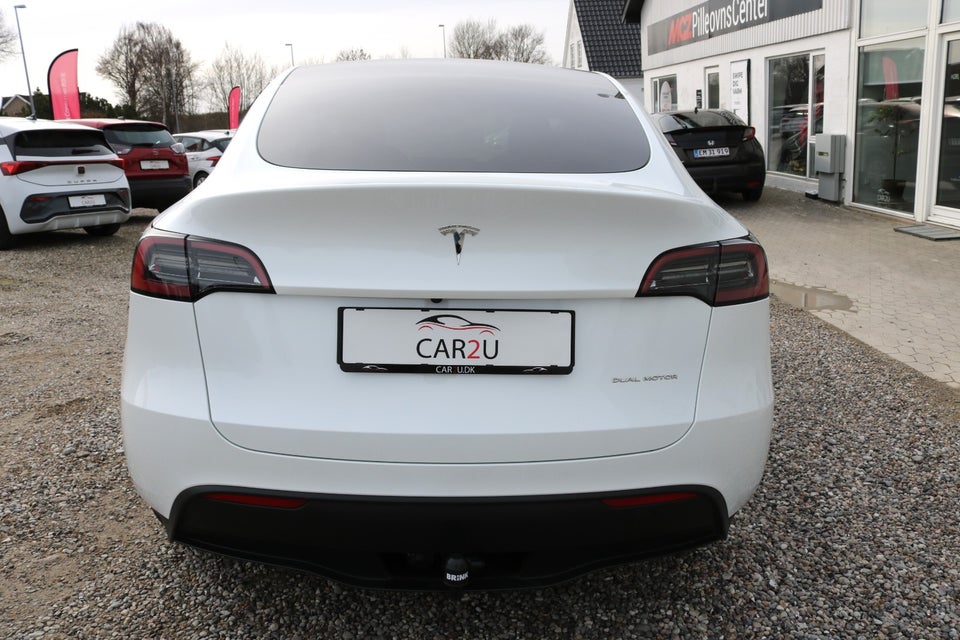 Tesla Model Y Long Range AWD 5d
