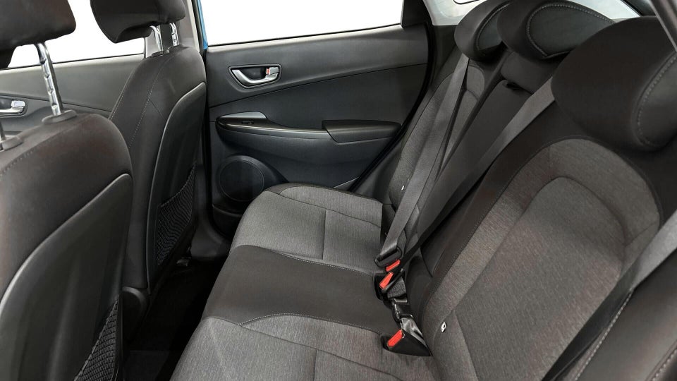 Hyundai Kona 39 EV Select 5d