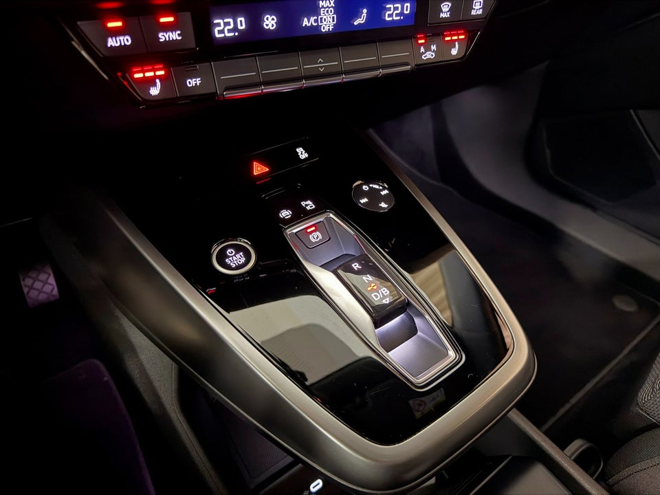 Audi Q4 e-tron 40 Attitude 5d