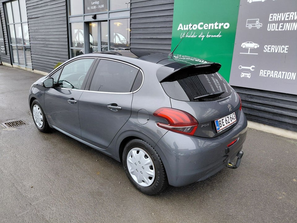 Peugeot 208 1,6 BlueHDi 100 Desire Sky 5d