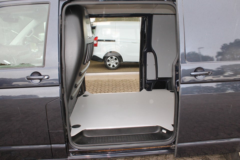 VW Transporter 2,0 TDi 204 Kassevogn DSG 4Motion lang