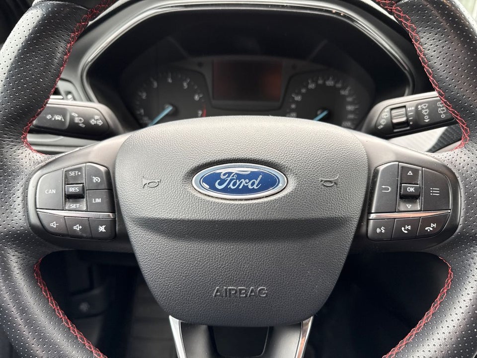 Ford Focus 1,0 EcoBoost ST-Line 5d