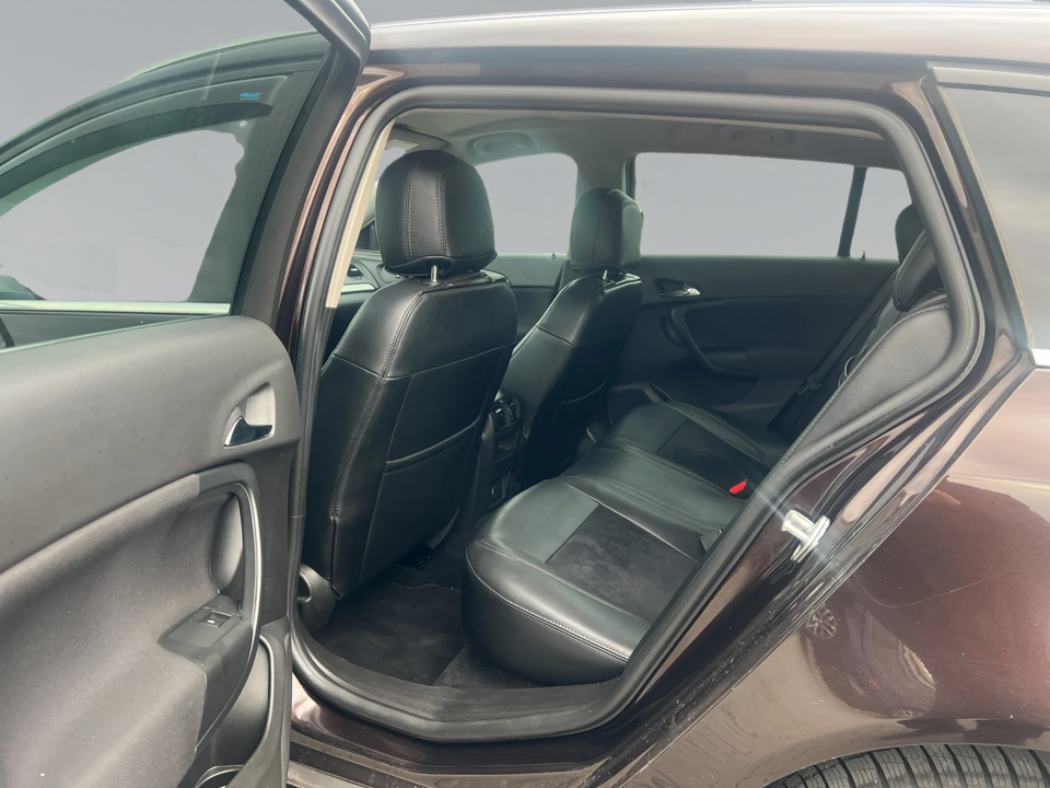 Opel Insignia 1,4 T 140 Edition Sports Tourer eco 5d