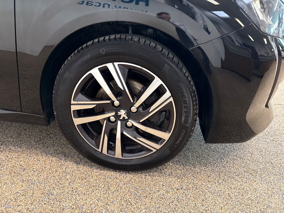 Peugeot 208 1,2 PureTech 100 Platin Pack 5d