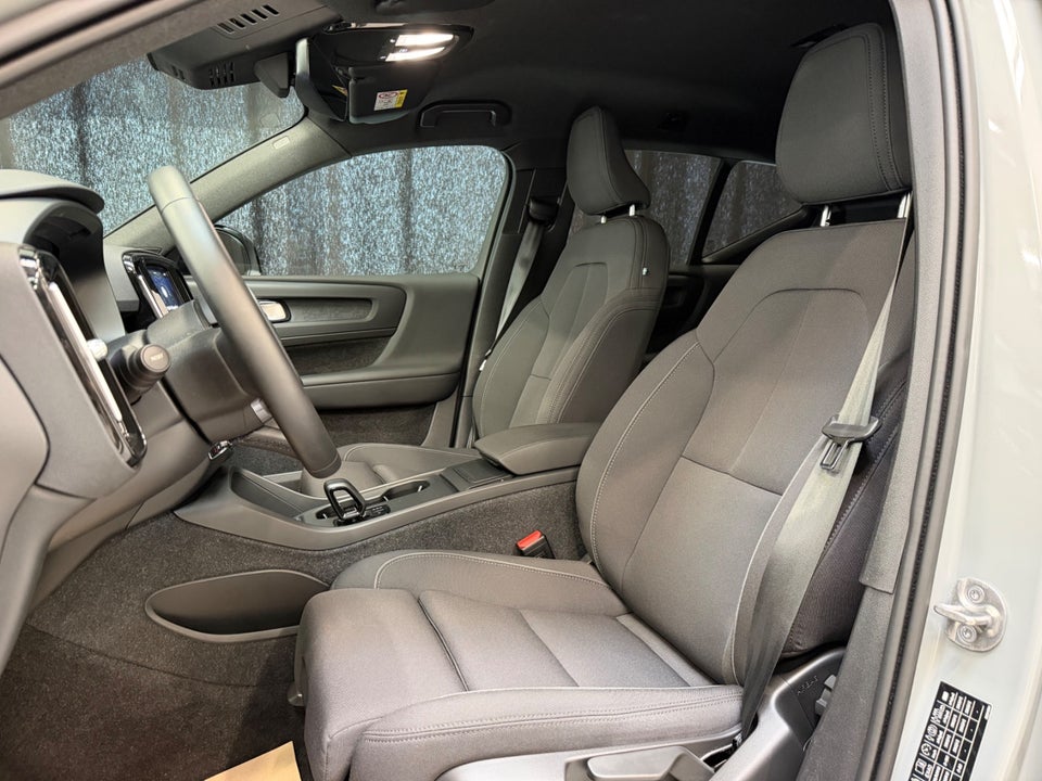 Volvo EX40 Extended Range Core 5d