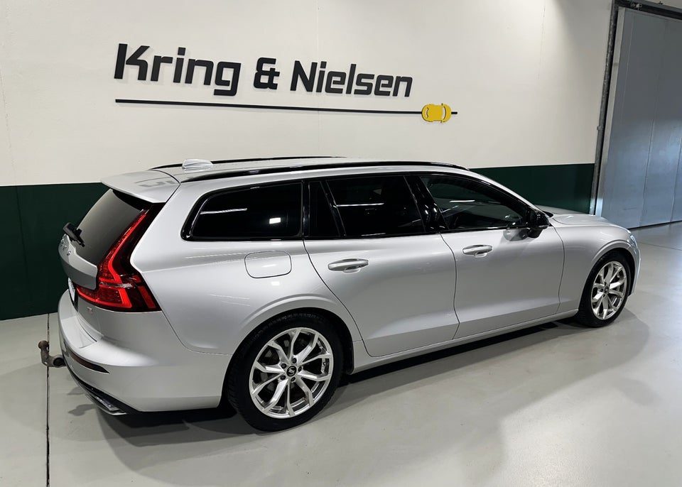 Volvo V60 2,0 B4 197 R-Design aut. 5d