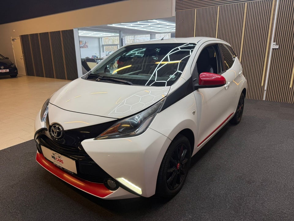 Toyota Aygo 1,0 VVT-i x-change 5d