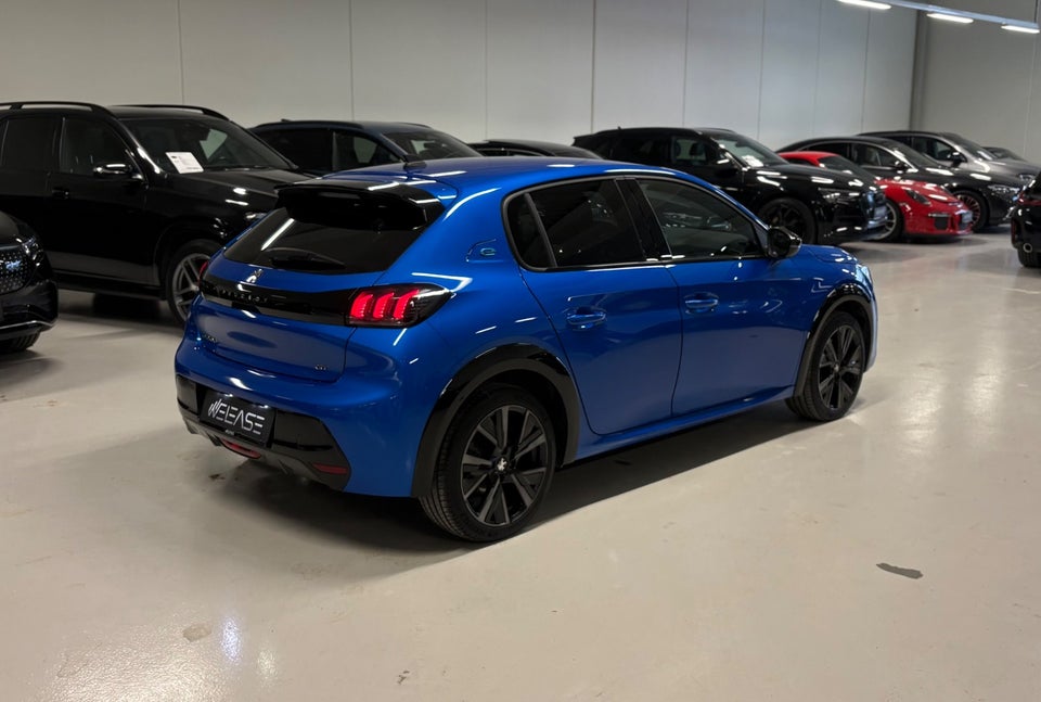 Peugeot e-208 50 GT 5d