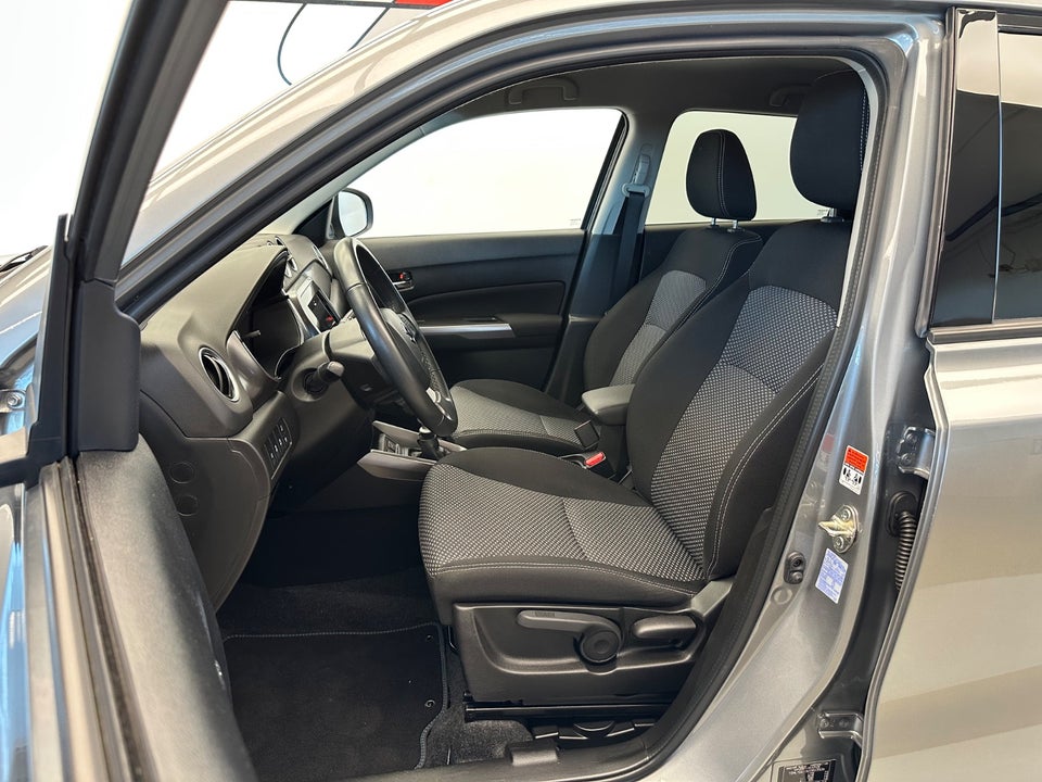 Suzuki Vitara 1,4 mHybrid Active 5d