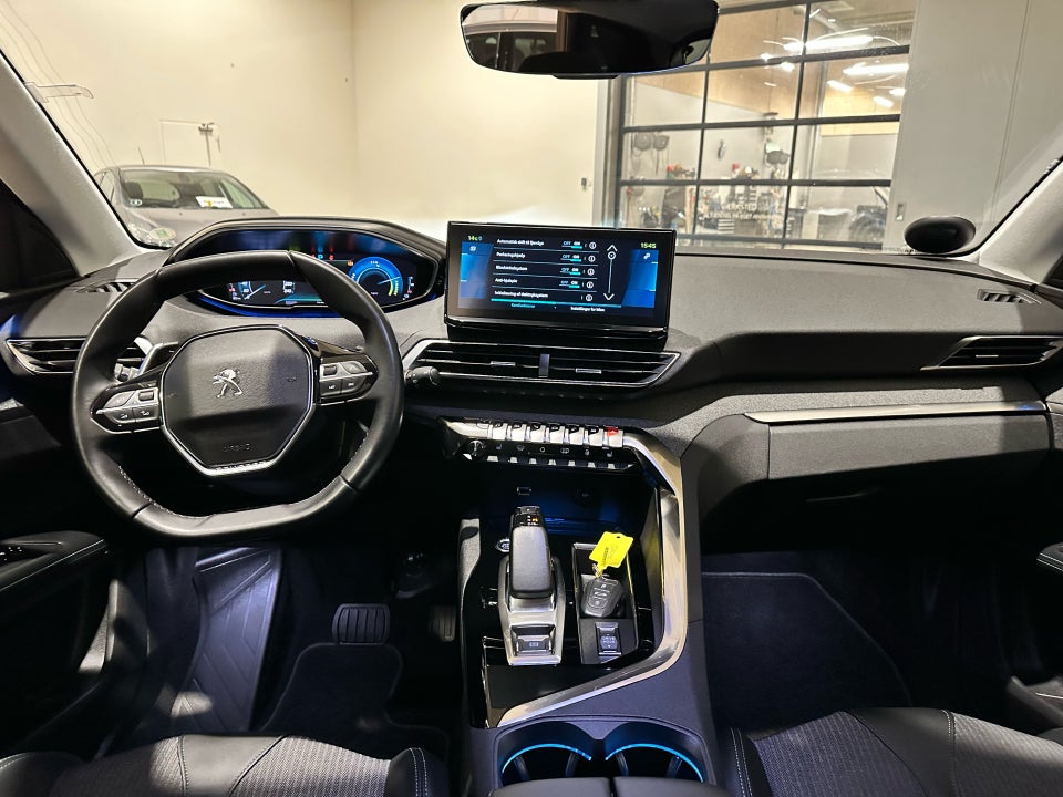 Peugeot 3008 1,6 Hybrid Allure Pack EAT8 5d