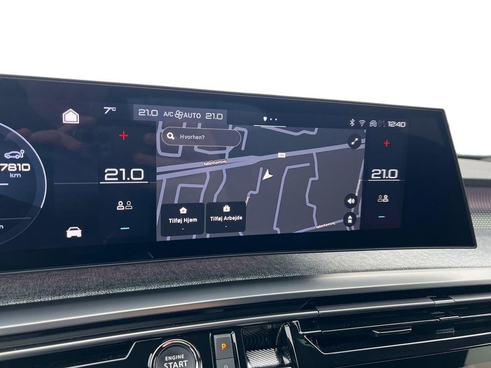 Peugeot e-3008 77 GT Pack 5d