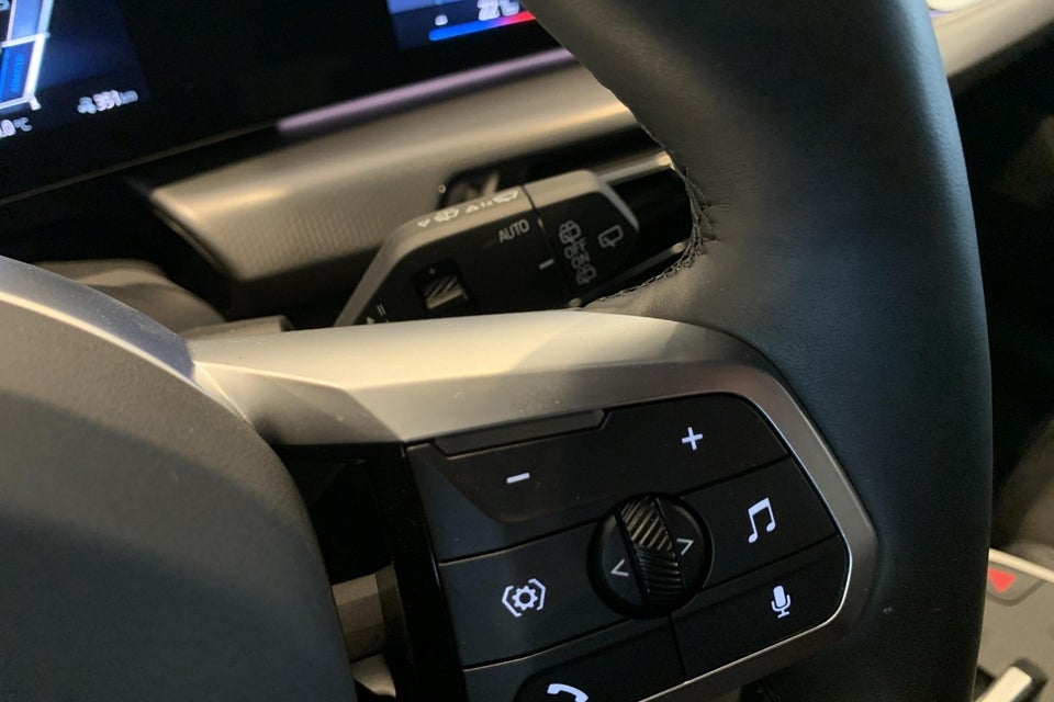 BMW iX1 eDrive20 M-Sport 5d