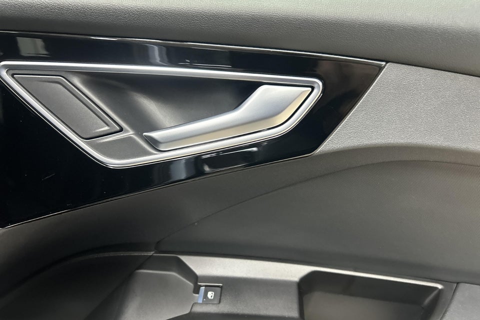 Audi Q4 e-tron 50 Attitude quattro 5d