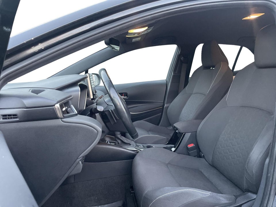 Toyota Corolla 2,0 Hybrid H3 MDS 5d