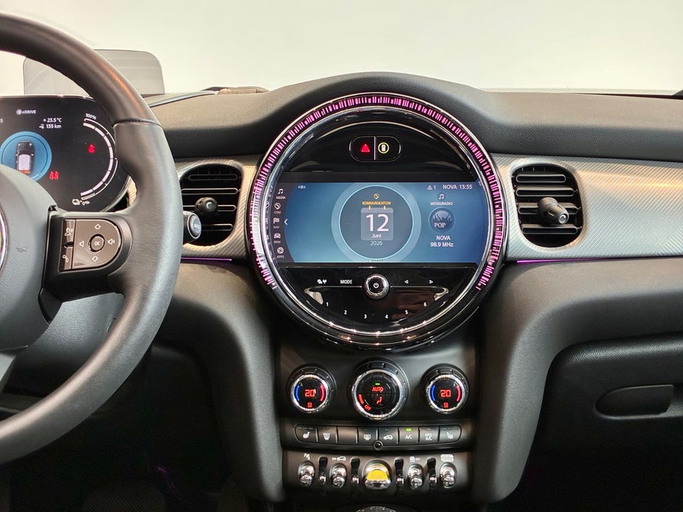 MINI Cooper SE Maximise 3d