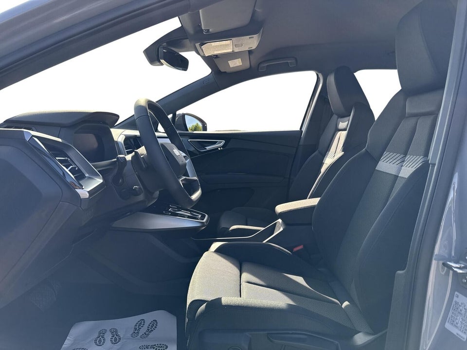 Audi Q4 e-tron 45 Progress quattro 5d