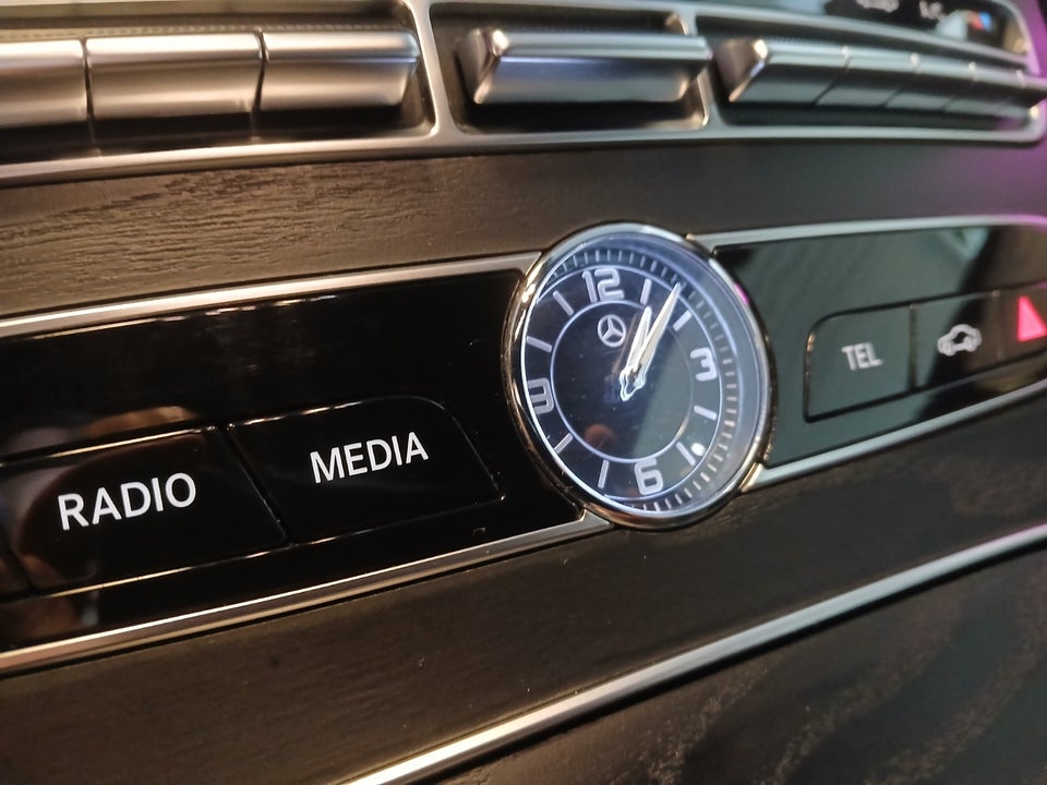 Mercedes E220 d 2,0 AMG Line Coupé aut. 2d