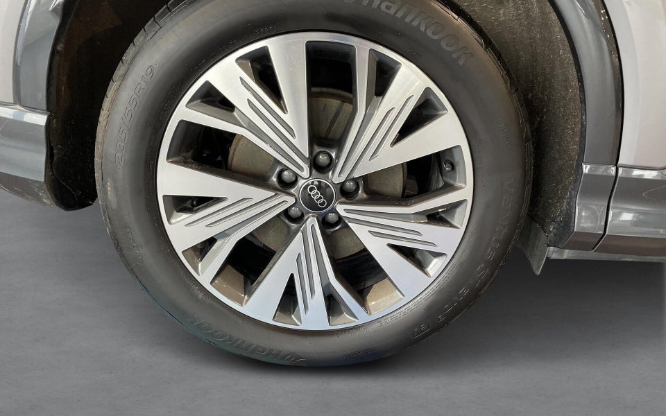 Audi Q4 e-tron 50 Attitude Sportback quattro 5d