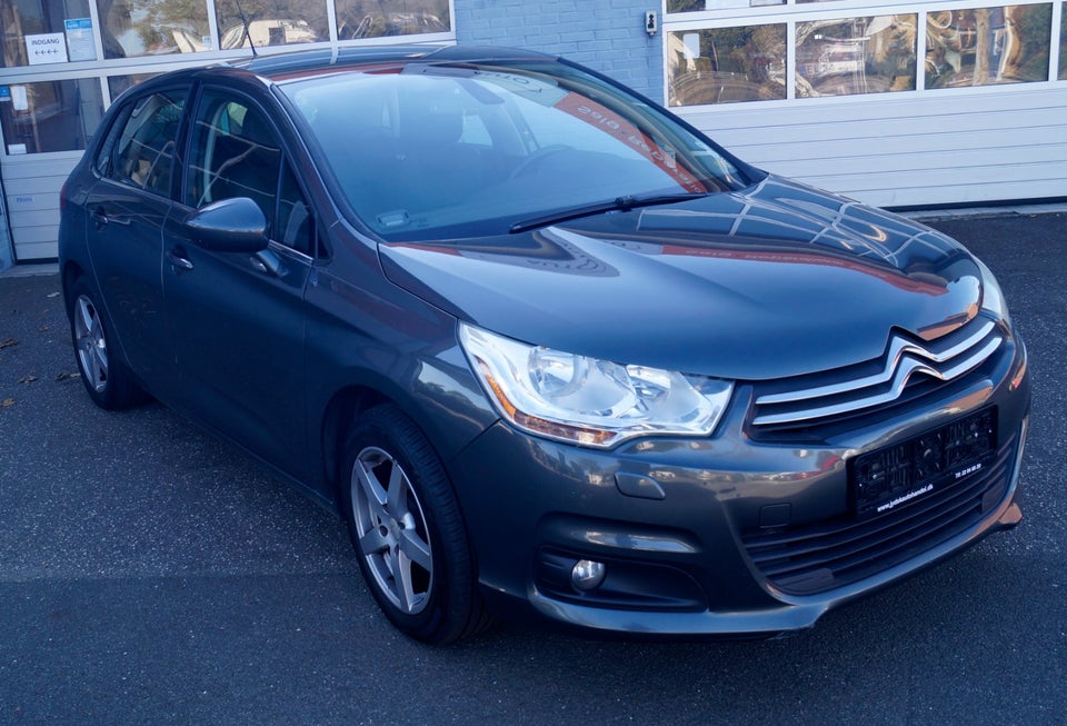 Citroën C4 1,6 e-HDi 115 Seduction 5d