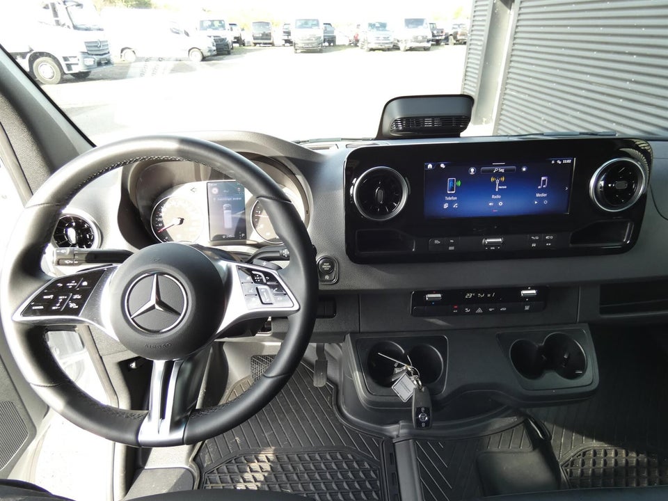 Mercedes Sprinter 317 2,0 CDi A2 Kassevogn PRO aut. RWD