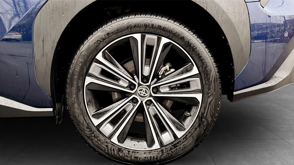 Toyota bZ4X Executive 5d