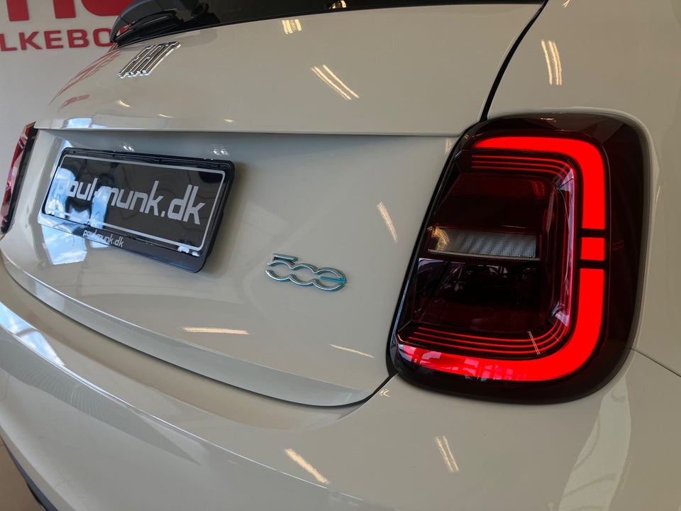 Fiat 500e 24 Action 3d