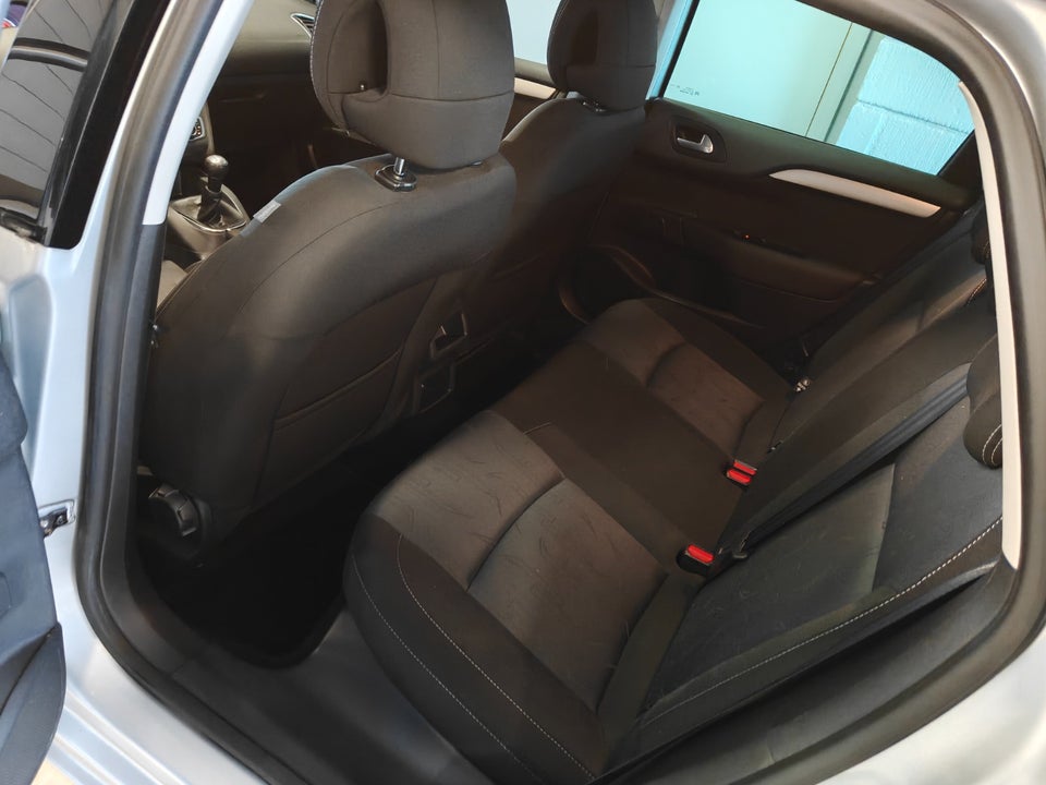 Citroën C4 1,6 HDi 92 Comfort 5d