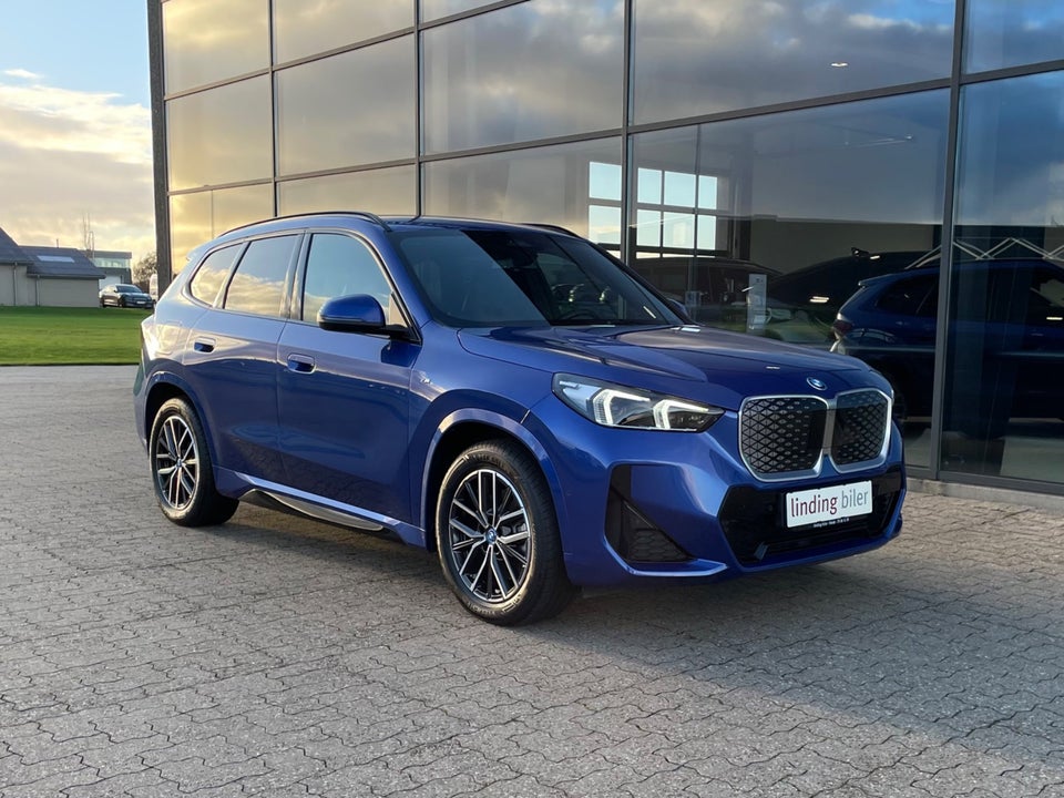 BMW iX1 xDrive30 M-Sport 5d