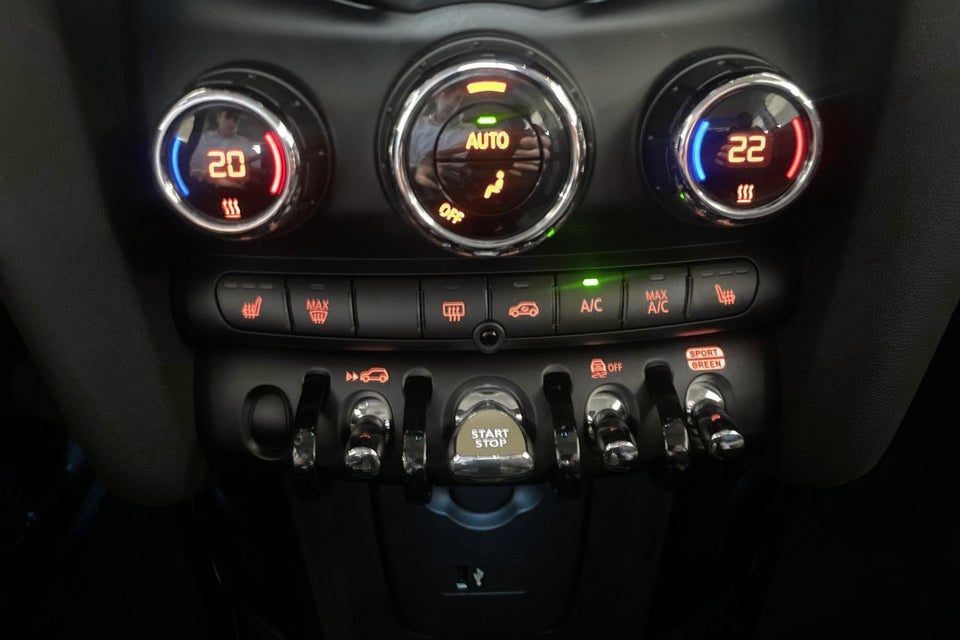 MINI Cooper SE Classic Trim 3d