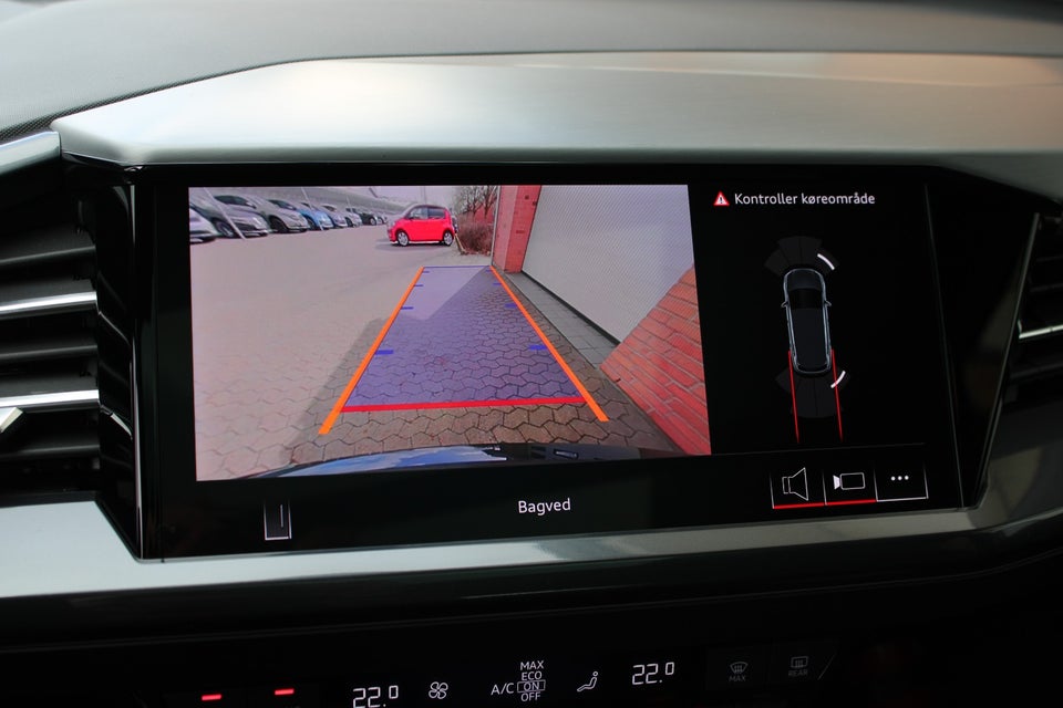 Audi Q4 e-tron 45 S-line 5d