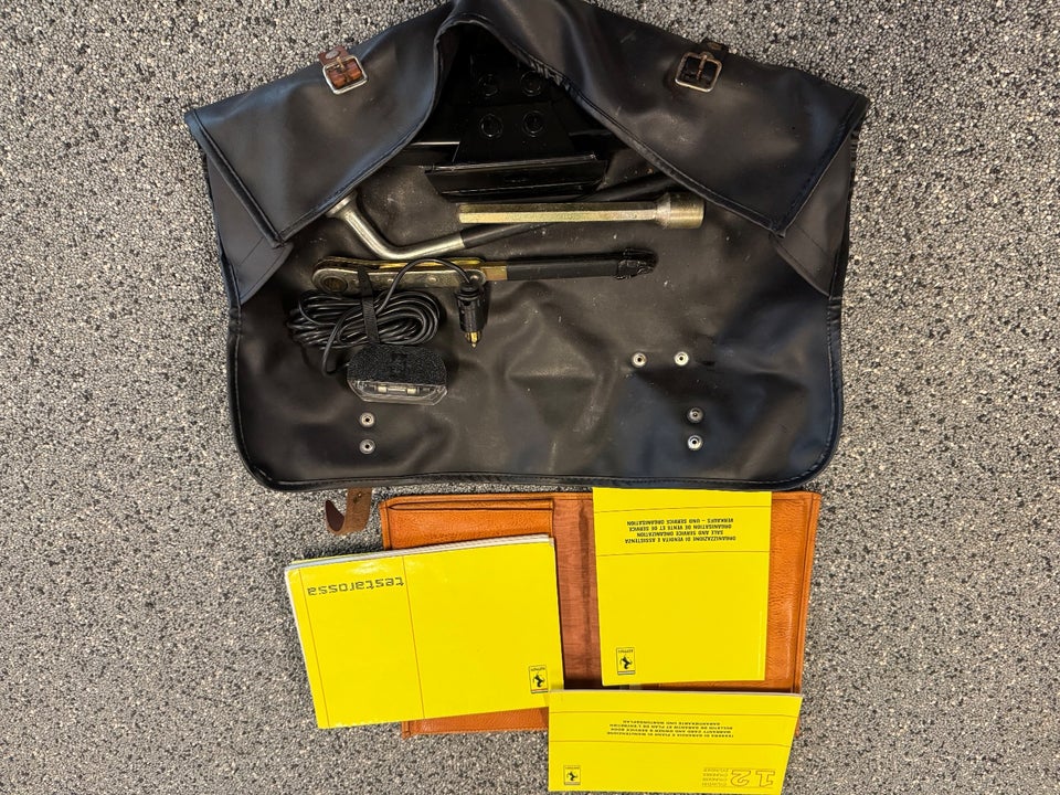 Ferrari Testarossa 4,9  2d