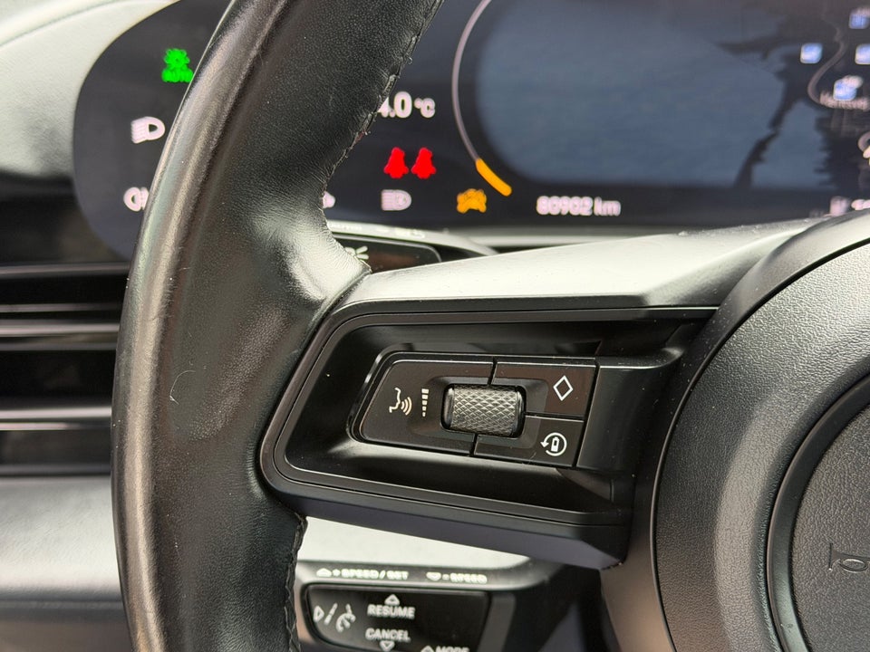 Porsche Taycan 4d