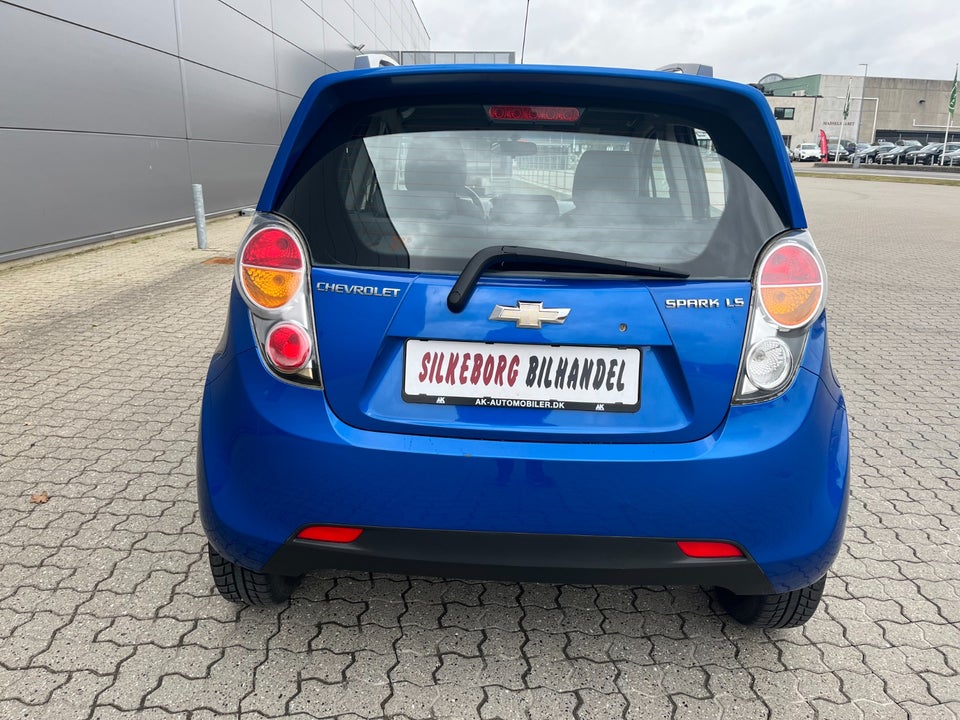 Chevrolet Spark 1,0 LS 5d