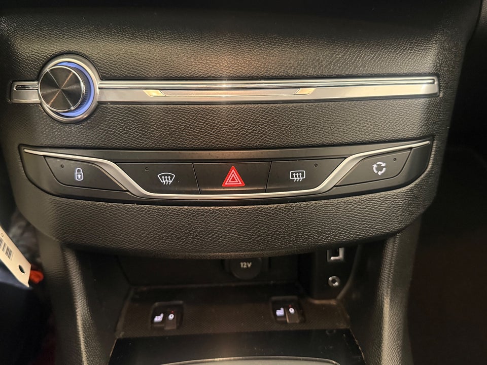 Peugeot 308 1,6 BlueHDi 120 Active 5d