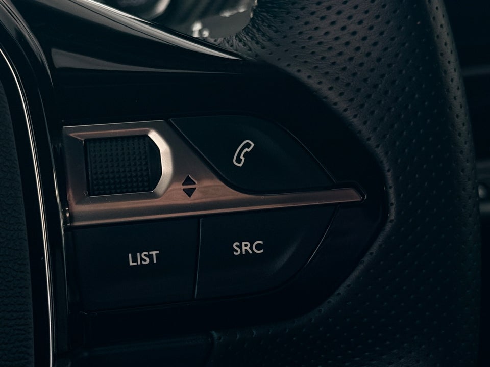 Peugeot e-2008 54 GT 5d