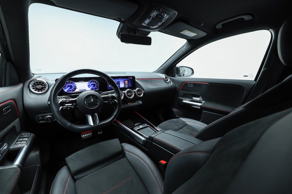 Mercedes EQA350 AMG Line 4Matic 5d