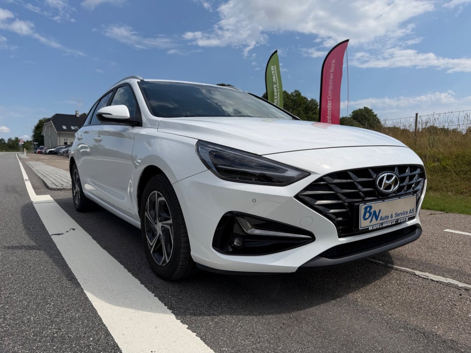 Hyundai i30 1,0 T-GDi Essential stc. DCT 5d